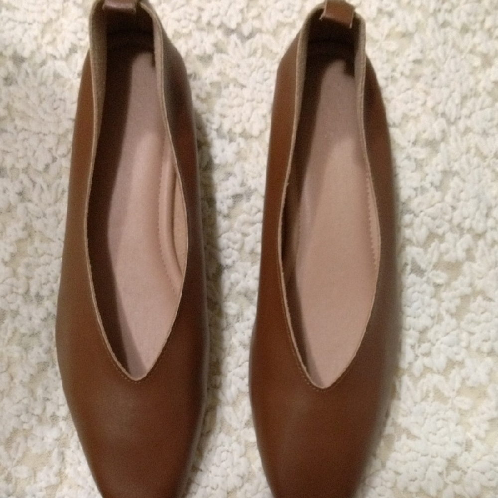 Elegant Brown Women's Flats